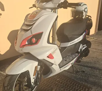 SKUTER 49CCM  PEUGEOT 2019 SPEED FIGHT I KACIGA - cover
