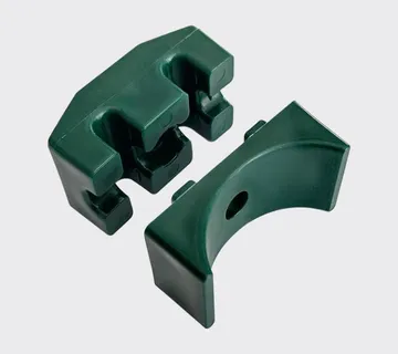 Nastavak držača panelne ograde Ø42 - obujmica / kopča / spojnica - PVC - cover