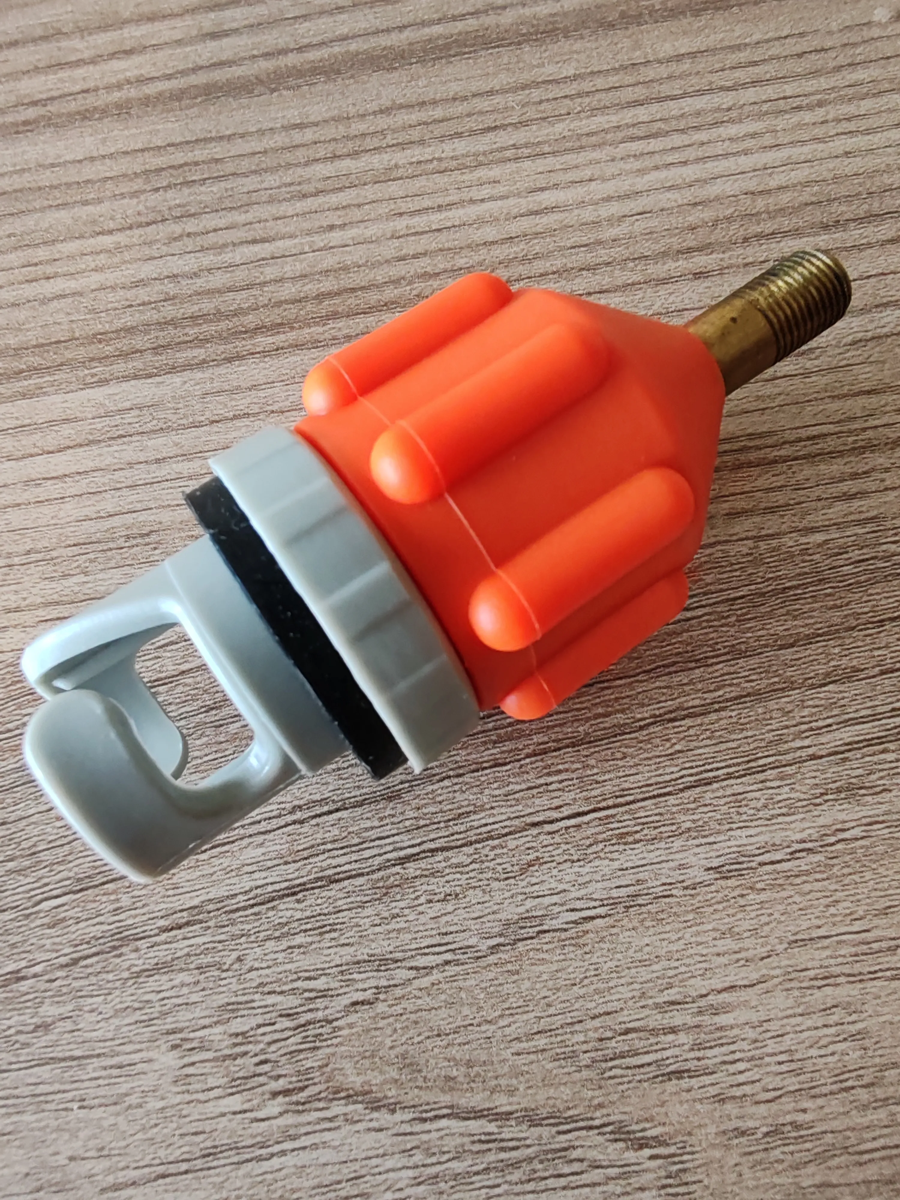 Adapter za pumpanje gumenih čamaca supova - cover