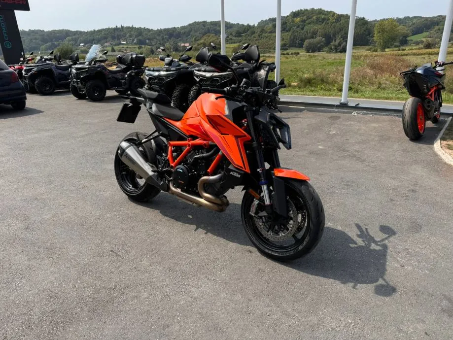 KTM 1390 SUPERDUKE R EVO 2024, 2024 god. - cover