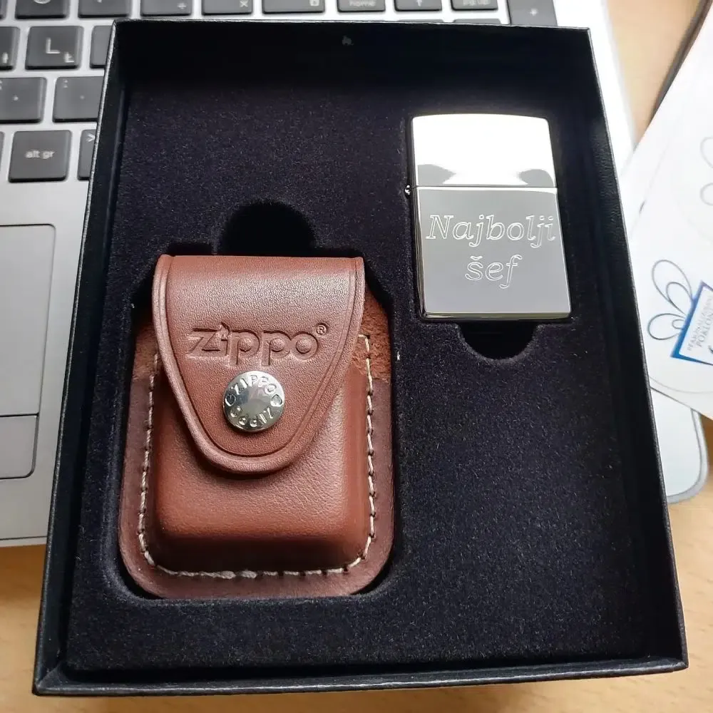 Zippo upaljač za šefa - cover
