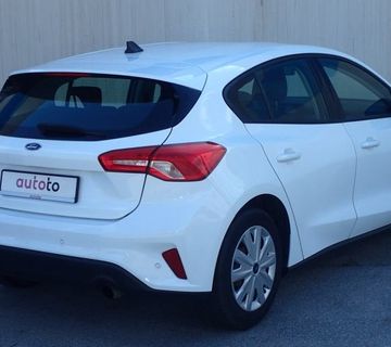 Ford Focus 1.5 Ecoblue, 13.600,00 € - cover