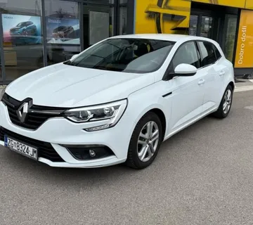 Renault Megane Blue dCi 115 - cover