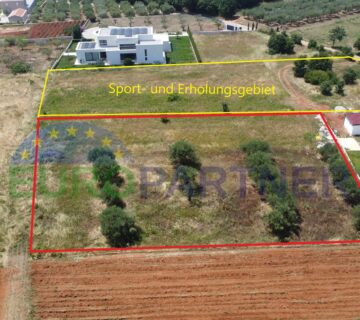 Građevinsko zemljište s pogledom na more, Kaštelir, 2458m2 - cover