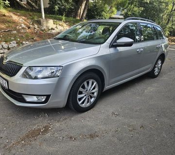 Škoda Octavia Combi 1,6 TDI DSG automatik U PDV-U  - cover