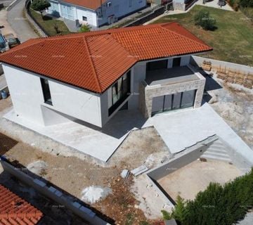 Luksuzna, moderna vila sa bazenom u izgradnji, okolica Poreča - cover