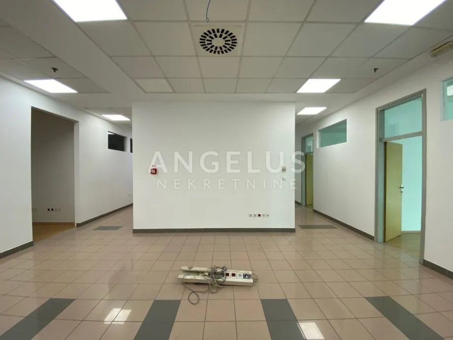 Zagreb, Buzin - uredski prostor 360m2 - cover