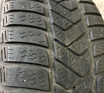 Zimske gume Pirelli Sottozero 3 215/60R16 / 2 komada - cover