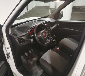 Fiat Doblo 1,3 JTD, garažiran, vrhunsko stanje, klima, 2018 god. - cover