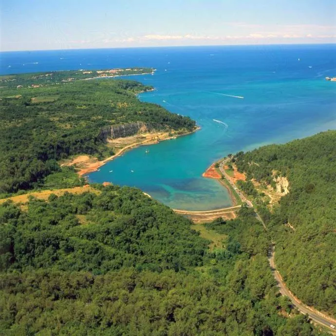 VABRIGA-ZEMLJIŠTE TURISTIČKE NAMJENE T2 ZA GRADNJU VILA - cover