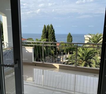 Prodaje se potpuno adaptiran moderan stan 125 m2 u Umagu (prodaja) - cover