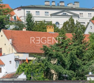 Zagreb, Gornji grad - Jedinstveni barokni dvorac na gornjem gradu - cover