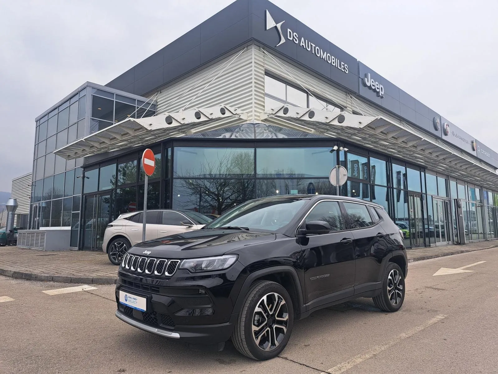 Jepp Compass 1.5 e-Hybrid 130 DCT FWD ALTITUDE - cover