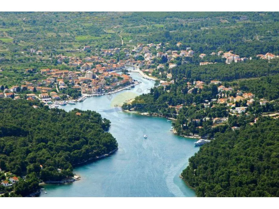 Zemljište: Vrboska, 2239.00 m2, Građevinsko, otok Hvar - cover