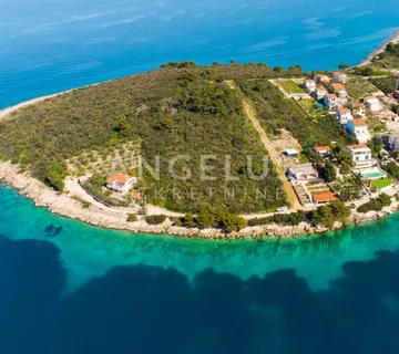 Šolta, Nečujam -prostrano zemljište prvi red do mora, PRODAJA - cover