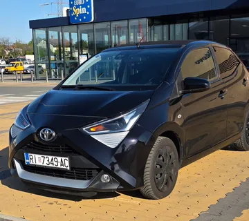 Toyota Aygo Team Deutschland - cover