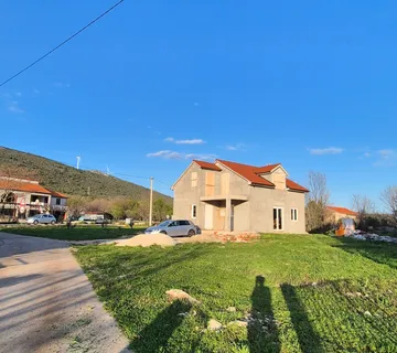 Kuća u okolici Šibenika - cover