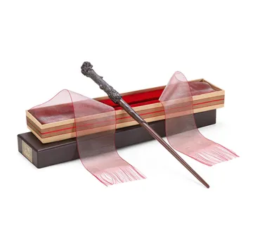 Harry Potter Wand in Ollivanders Box - cover