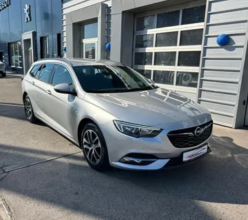 Opel Insignia 1,6 CDTI - LED- NAVI - GARANCIJA - SERVIS - REG.1.GOD. ! - cover