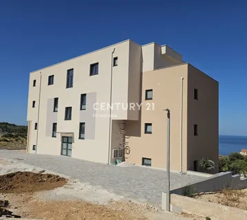 Apartman na drugom katu s pogledom na more- Dolac, Primošten - cover