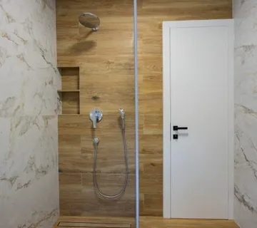 Luksuzna rezidencija s dva bazena i očaravajućom krovnom terasom - cover