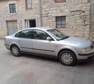 VOLKSWAGEN PASSAT - cover
