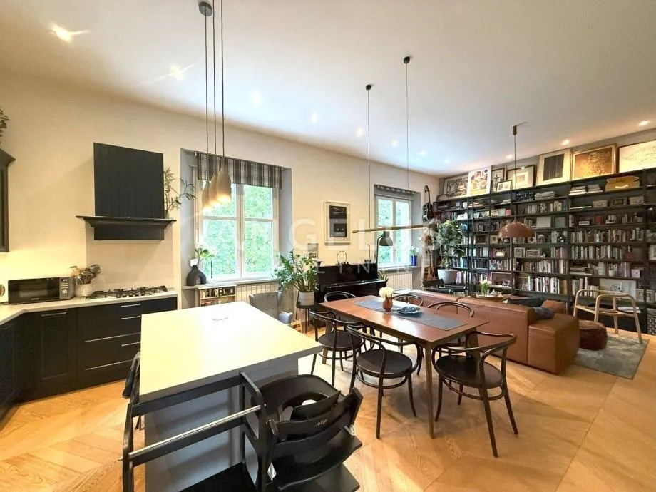 Zagreb, Krešimirov trg, 80m2 - cover