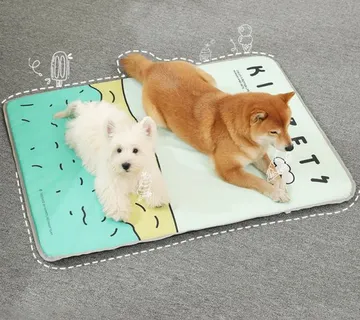 Prostirka za kućne ljubimce - pse i mačke - cover