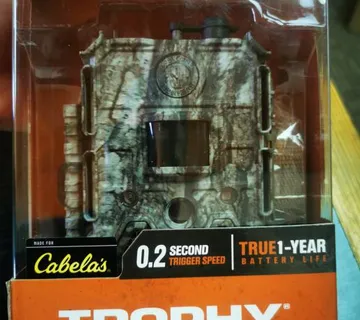 AMERIČKA PROFI game kamera BUSHNELL TROPHY 24MP FULLHD - cover