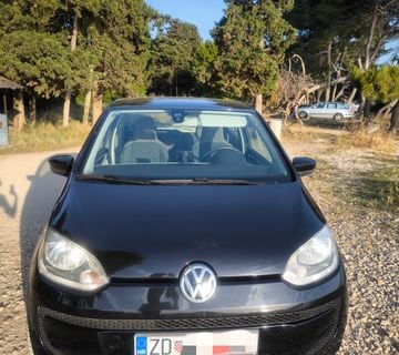 VW UP! 2012. 138t km - cover