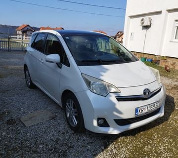 Toyota Verso S - cover