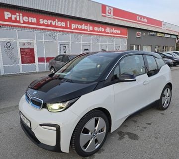 BMW i3..očuvan - cover