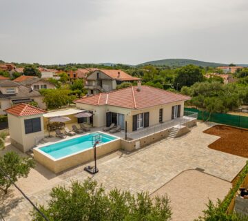 Vila Golubica kod Zadra za najam | Adriatic Luxury Villas - cover