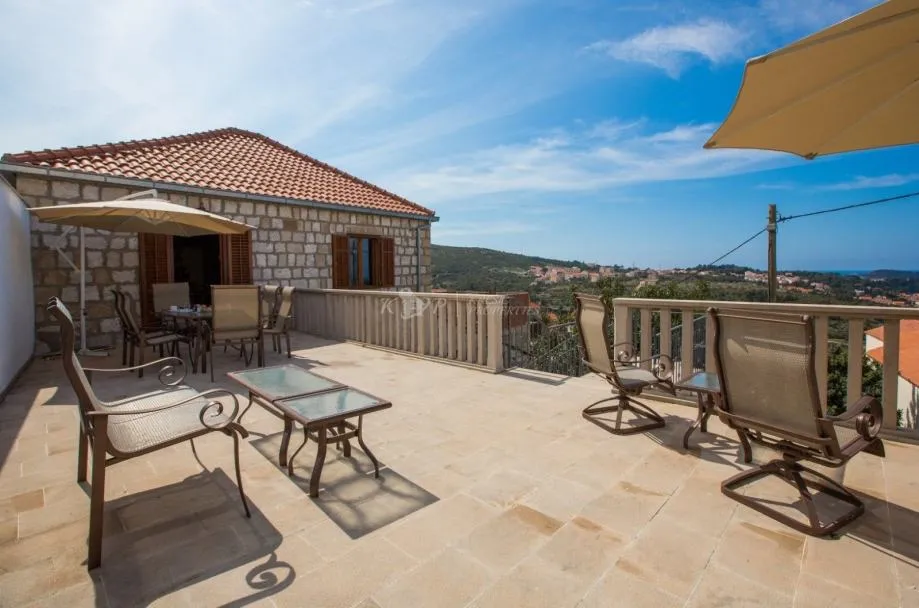 OBOD - KAMENA KUĆA (prodaja) - cover