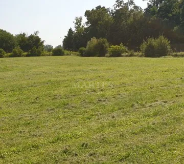 Zagreb istok - građ.zemljište 9.858m2, pored Slavonske - cover