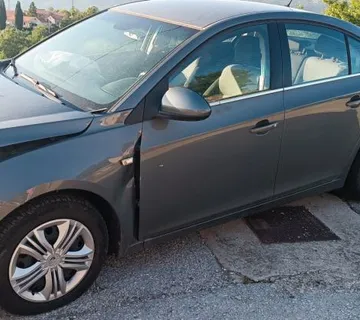 Chevrolet Cruze 2,0 VCDi Dijelovi - cover