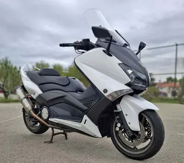 Prodajem Tmax 500 530cm3 - cover