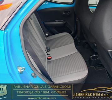 Toyota Aygo 1,0 VVT-i X-PLAY KAMERA TEMPOMAT TOUCH JAMSTVO 4god  - cover