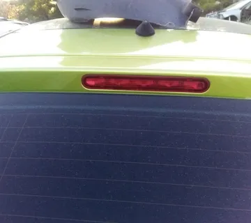 Peugeot 207 treće stop svjetlo - cover