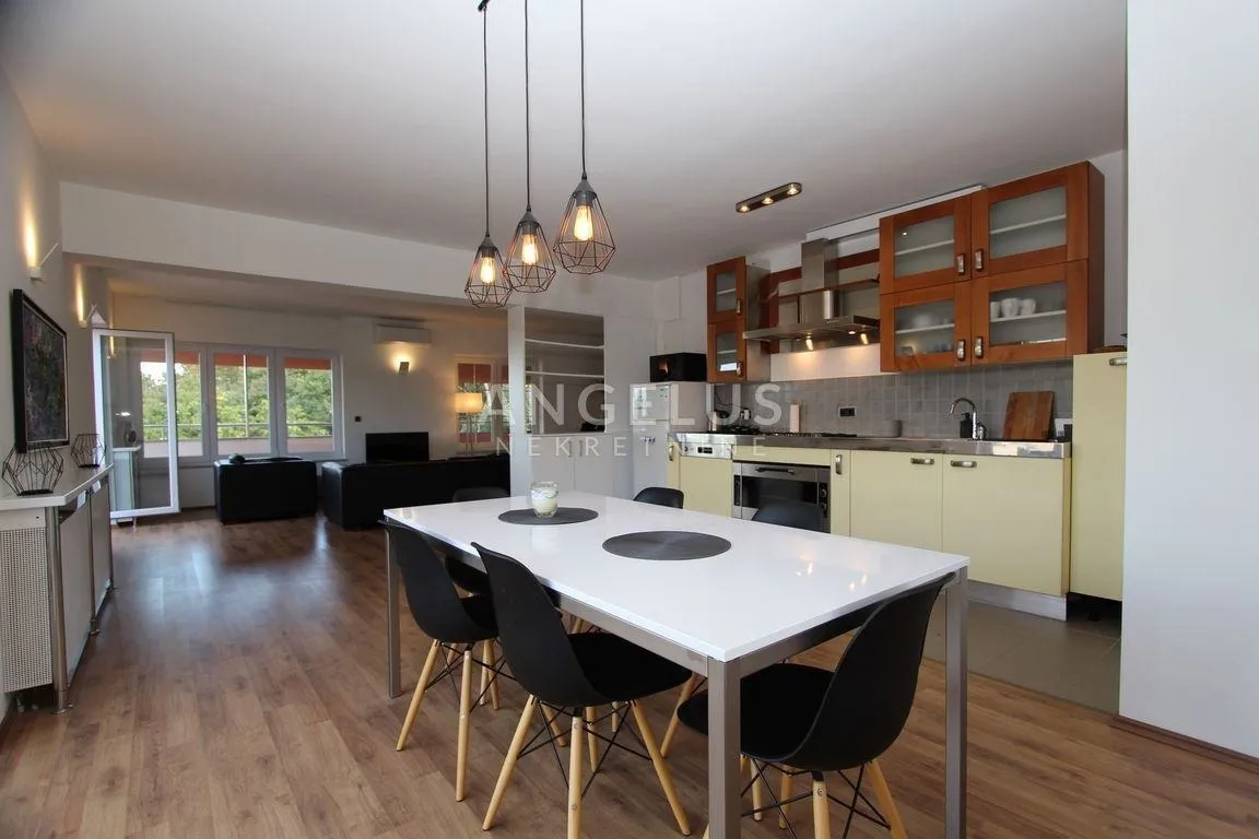Zagreb, Ksaver - dvoetažni penthouse 140m2 s terasom 60m2 i garažom - cover