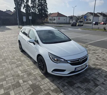 Opel Astra K - cover