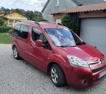 Citroen berlingo - cover