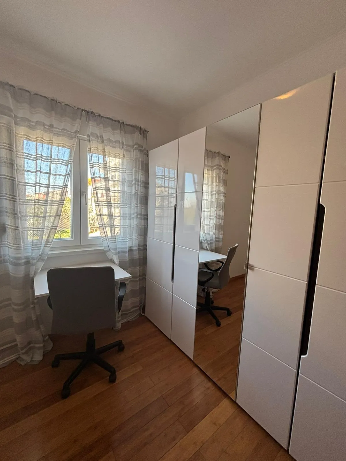 Dugoročni najam! Trosoban Stan: Kaštel Lukšić, 83.00 m2 - cover