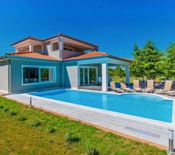 Labin Moderna vila s bazenom i ljetnom kuhinjom - cover