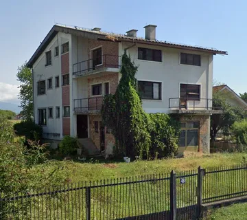 Prodaje se kuca (Puškarićeva ul. 48, 10250, Lučko, Croatia) - cover