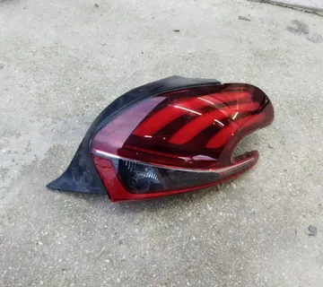 Peugeot 208 2015-zadnja desna lampa led - cover