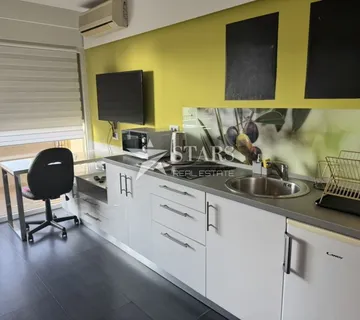 Rijeka - stan u centru, par minuta od Korza! (prodaja) - cover