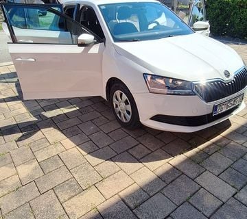 Skoda Fabia - cover