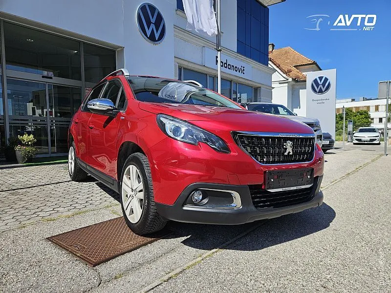 Peugeot 2008  1.2 PureTech 82 Style - cover