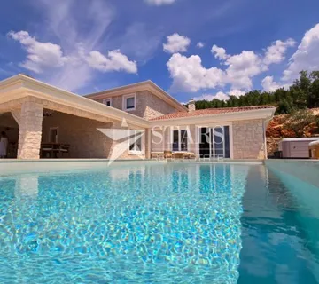 Crikvenica, Jadranovo jedinstvena kamena vila (prodaja) - cover